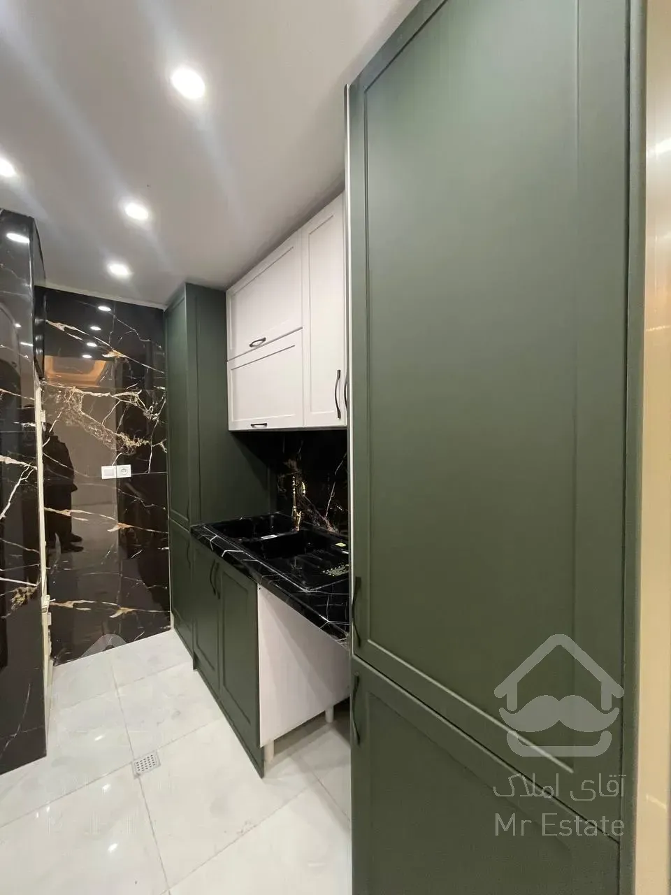 ۶۱متر/پارکینگ سندی/سند تکبرگ/سود دهی تضمینی