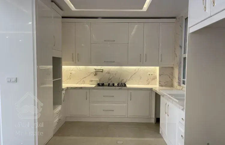 فروش 105 متری دیباجی