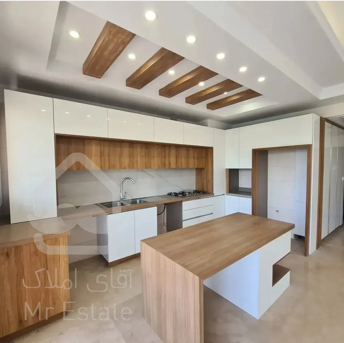 فروش آپارتمان ۹۹ متری ۲ خوابه سالن پرده خور رو به آفتاب در شهرک نفت