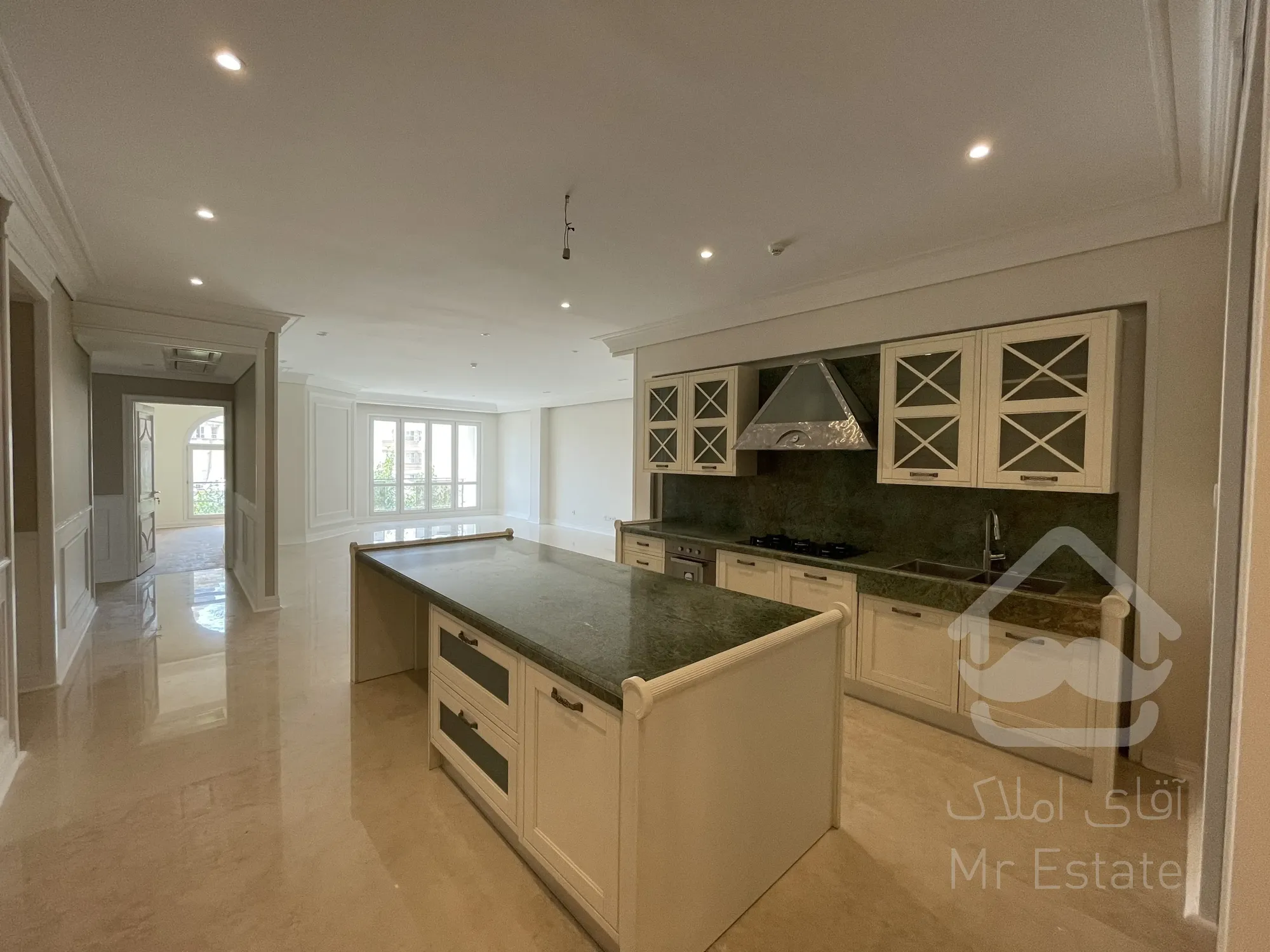 خرید آپارتمان ۲۴۰متر نیاوران فول مشاعات ویو بی نظیر