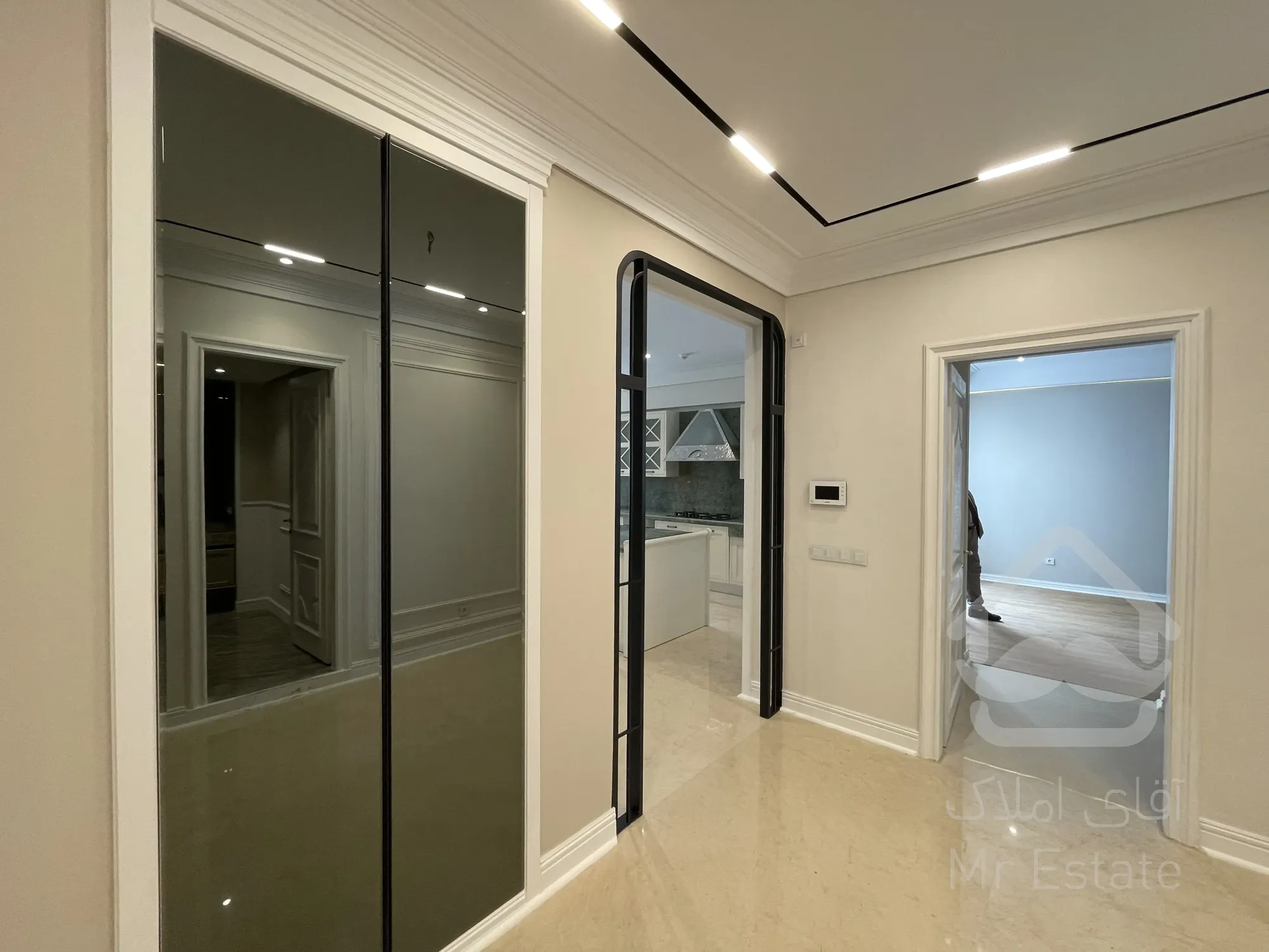 خرید آپارتمان ۲۴۰متر نیاوران فول مشاعات ویو بی نظیر