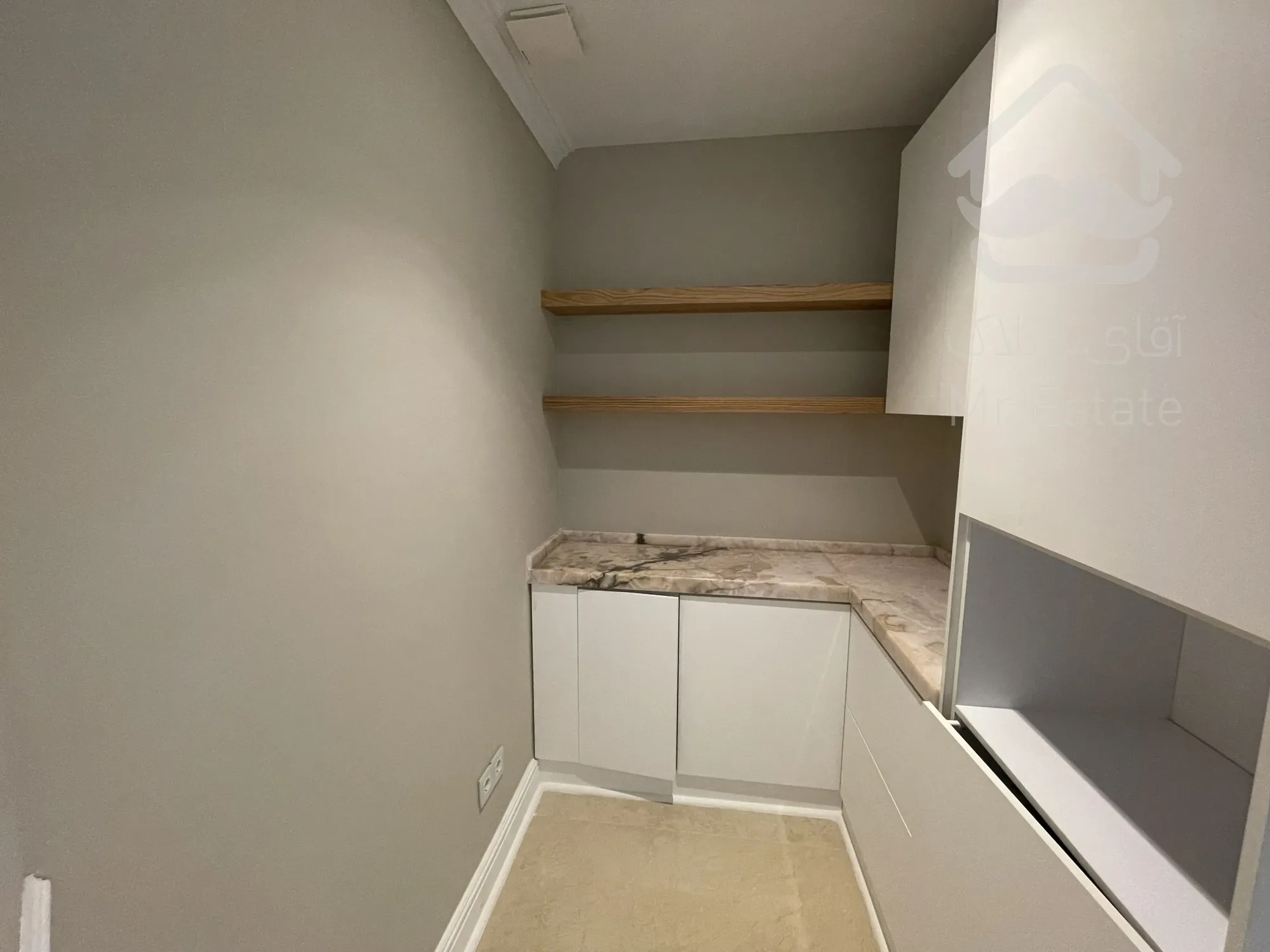 خرید ۲۴۵متر آپارتمان فول مشاعات نیاوران ویو کارت پستالی