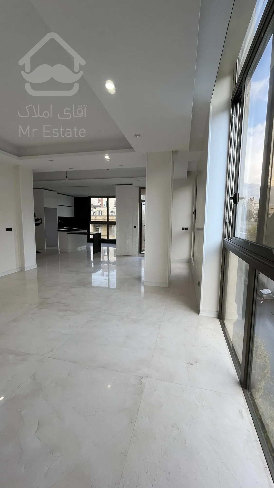 فروش ساختمان مدرن به صورت یکجا