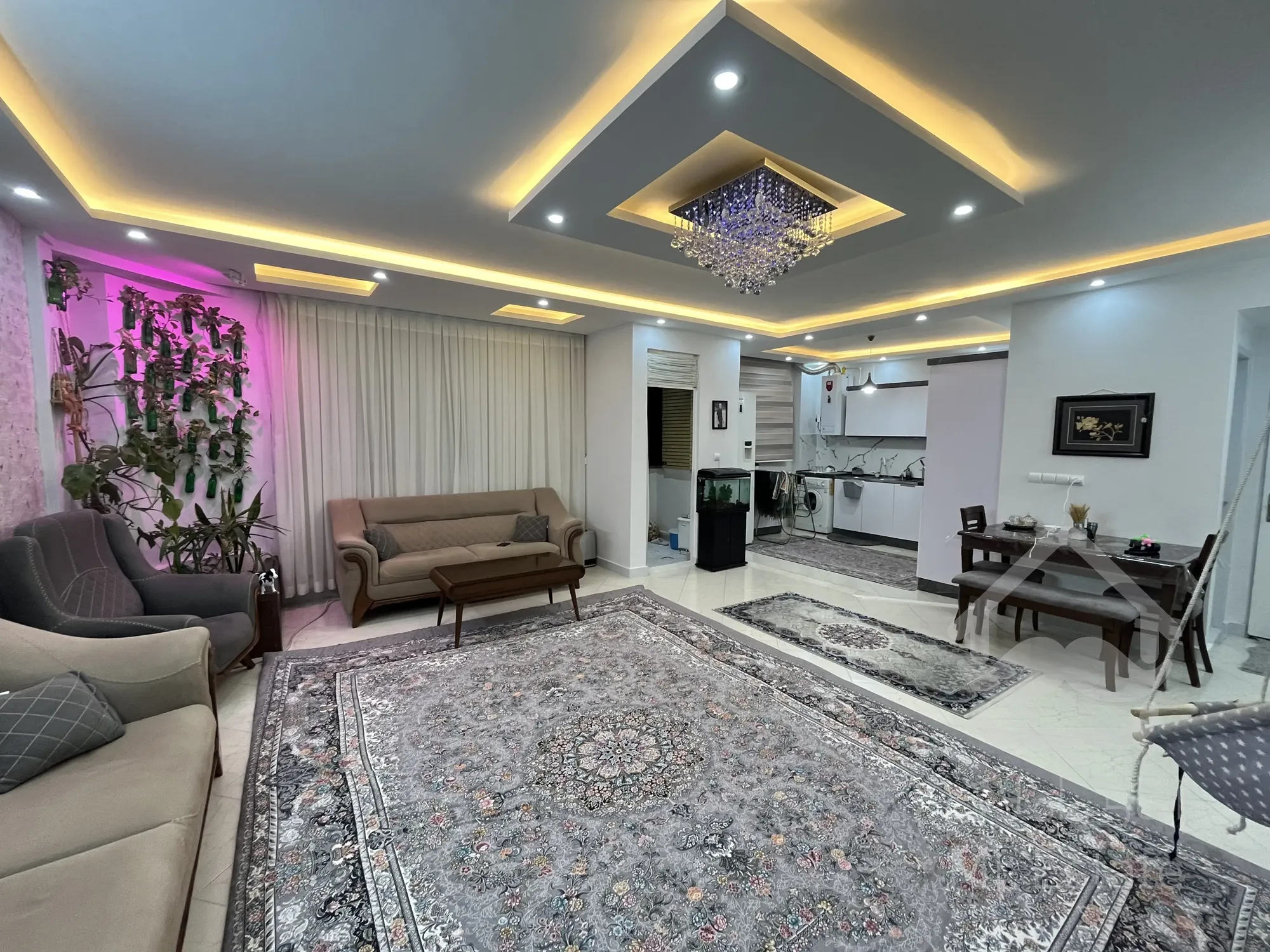 ۹۲ متری/بازسازی شیک/اول اندیشه/هریری سند آزاد