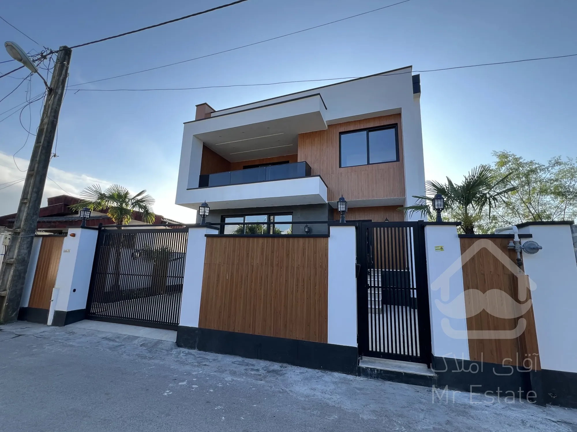 فروش ویلای مدرن استخردار متل قو