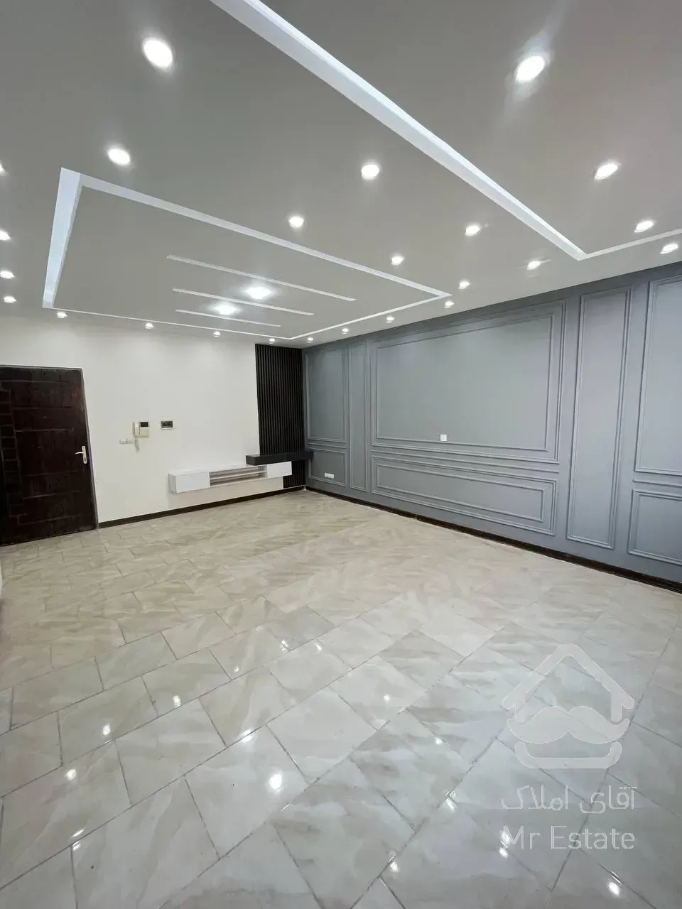 ۴۹متر/رو‌به افتاب/دوپارکینگه/سند تکبرگ