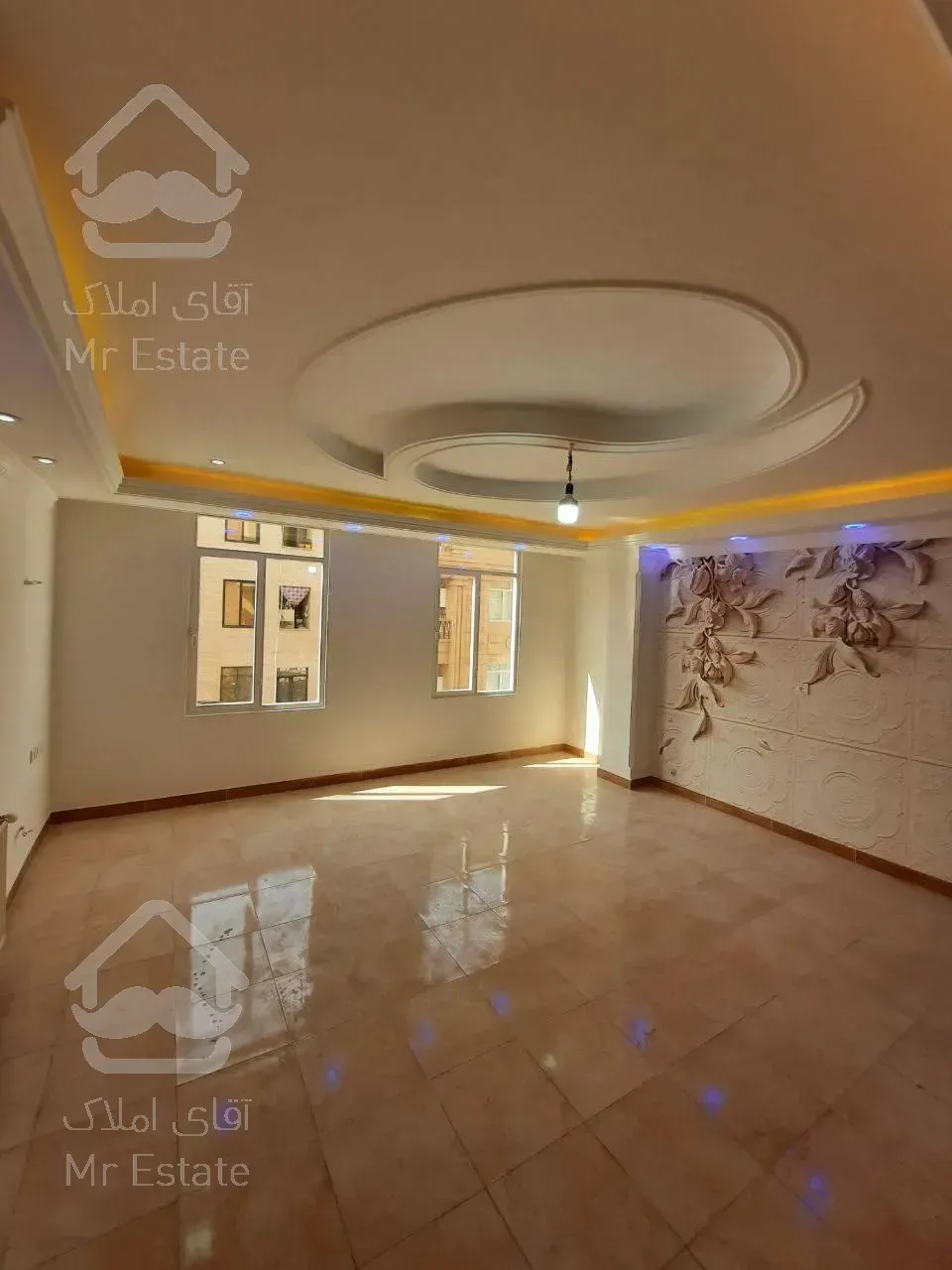 ۷۱متر/سالن پرده خور/فول/سند تکبرگ