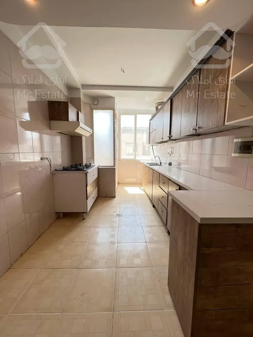 ۵۹متر/غرق نور/سند تکبرگ/پارکینگ سندی