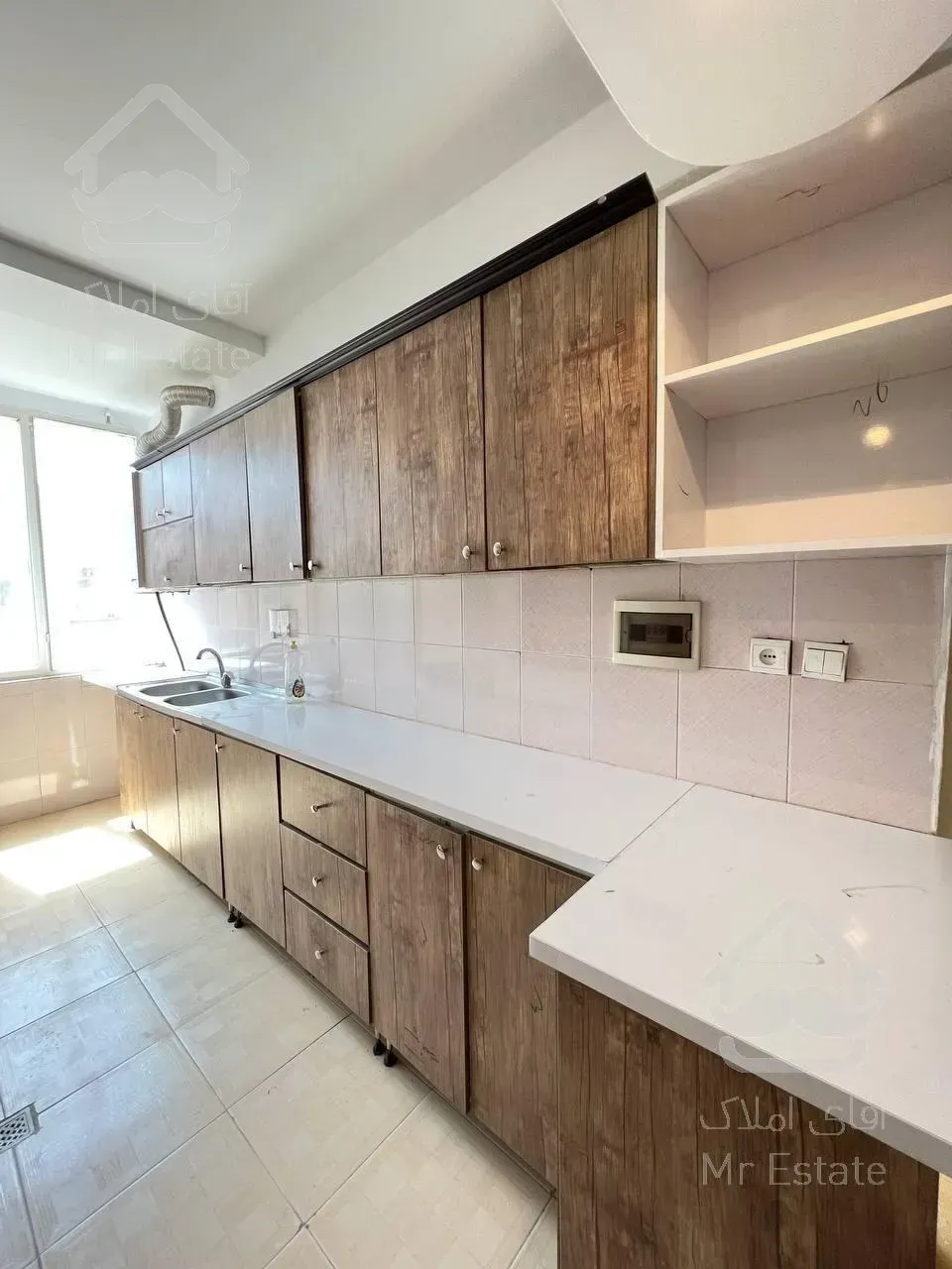 ۵۹متر/غرق نور/سند تکبرگ/پارکینگ سندی