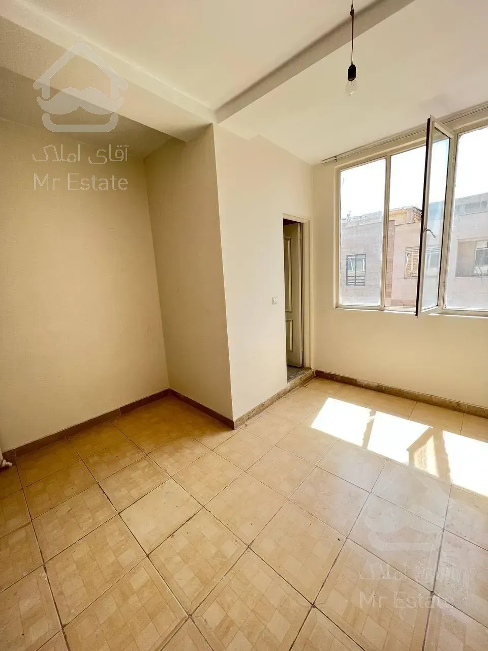 ۵۹متر/غرق نور/سند تکبرگ/پارکینگ سندی