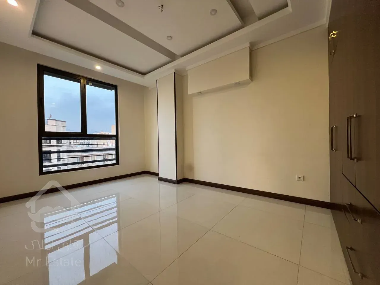 فروش آپارتمان ۱۰۰ متری ۲ خوابه فول امکانات در بهار شمالی