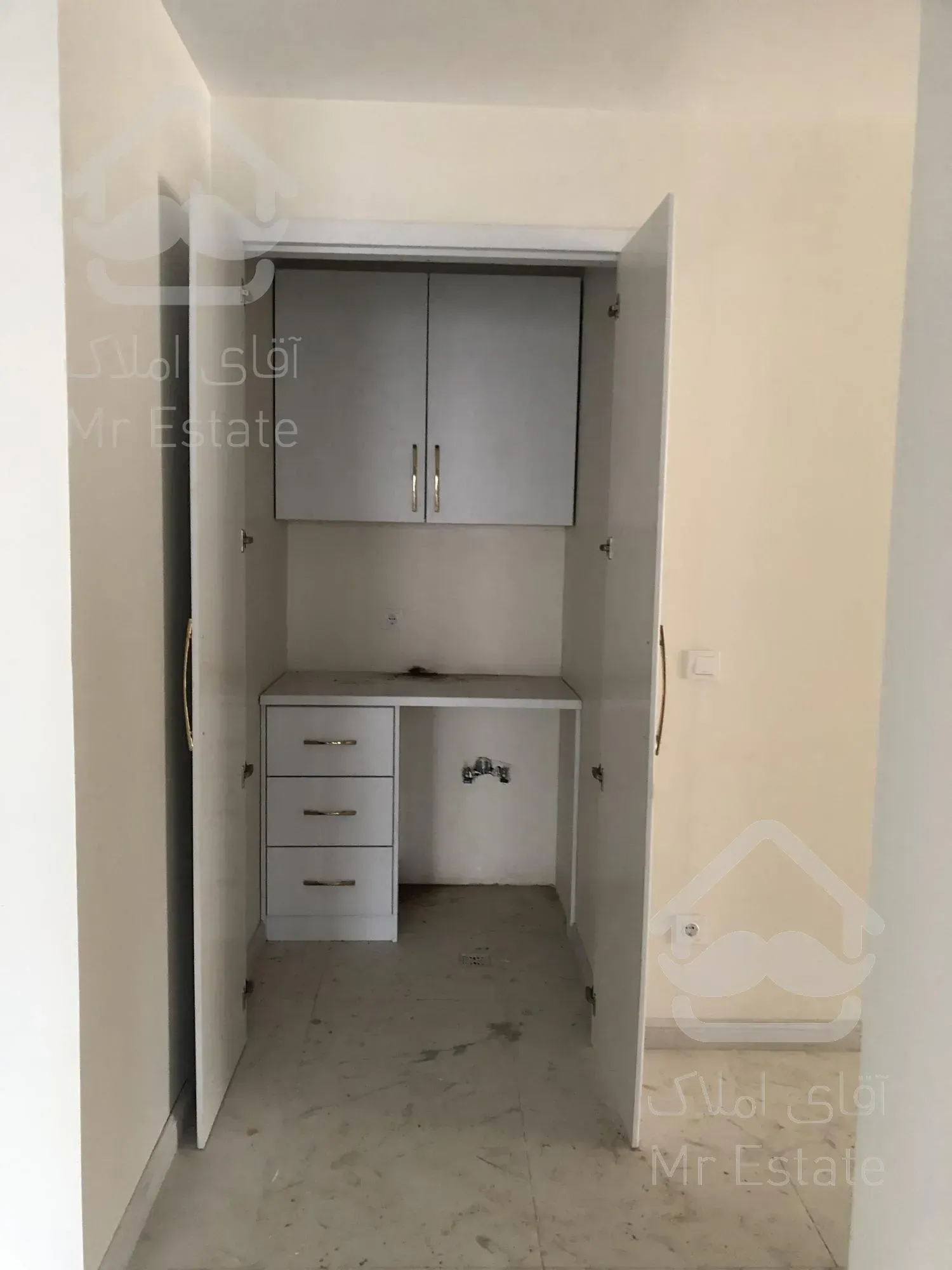 فرمانیه ۲۴۰ متر ۴ خوابه