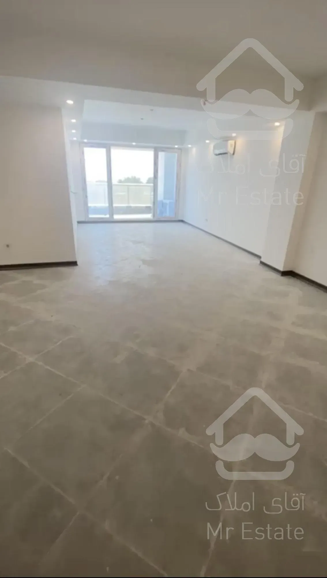 فروش دوخواب مستر ۱۴۲ متری برج روما