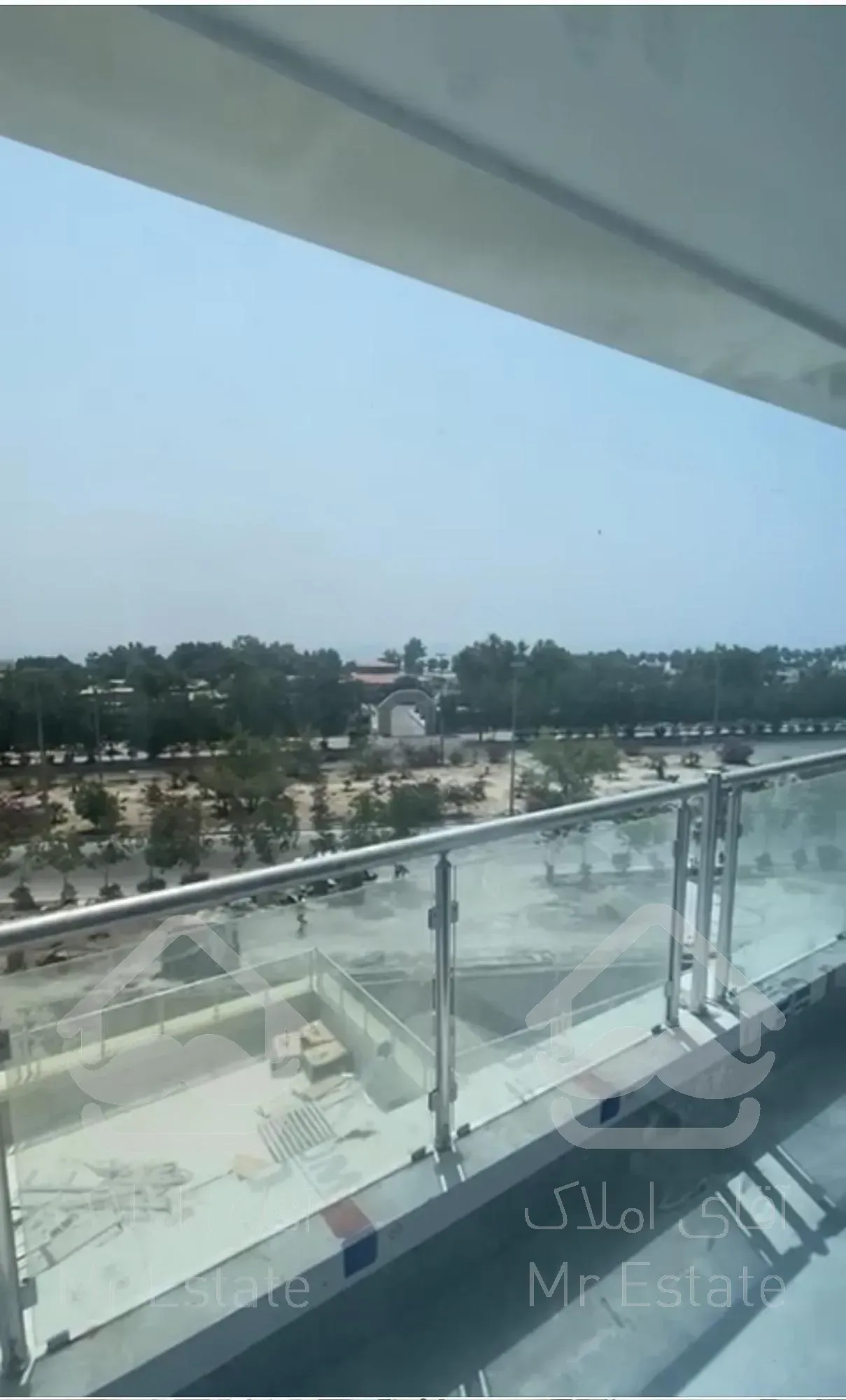 فروش دوخواب مستر ۱۴۲ متری برج روما