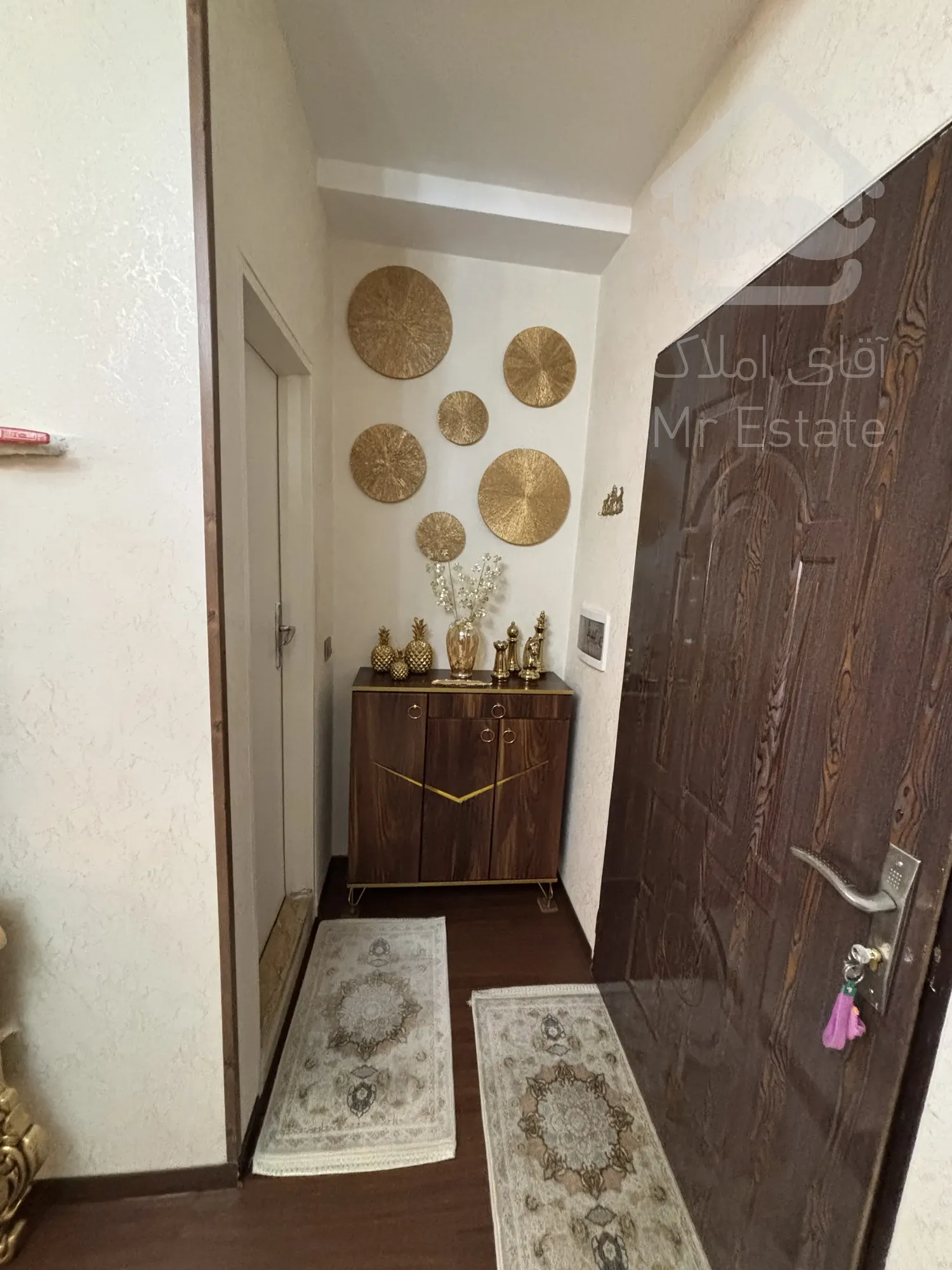 واحد ۸۱ متر محمود اباد مالک هستم فول بازسازی شده لوکیشن عالی یاس ۳