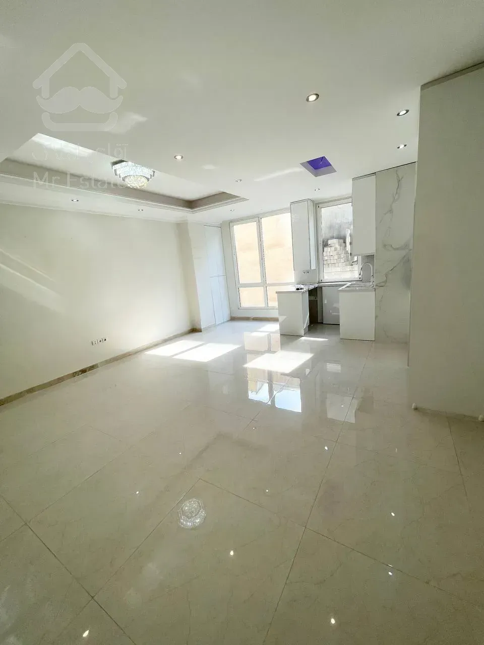 77 متر۲خواب فول امکانات رو به آفتاب در جنت آباد مرکزی