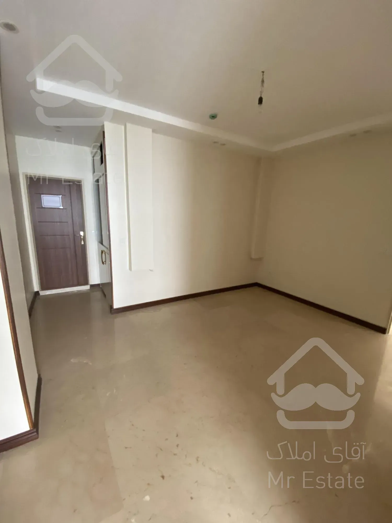 80 متر موقعیت اداری / جردن