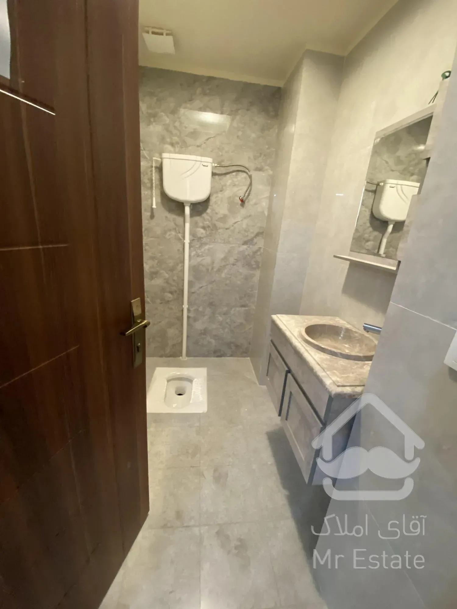 ۳۰۰ متر موقعیت اداری / میدان ونک