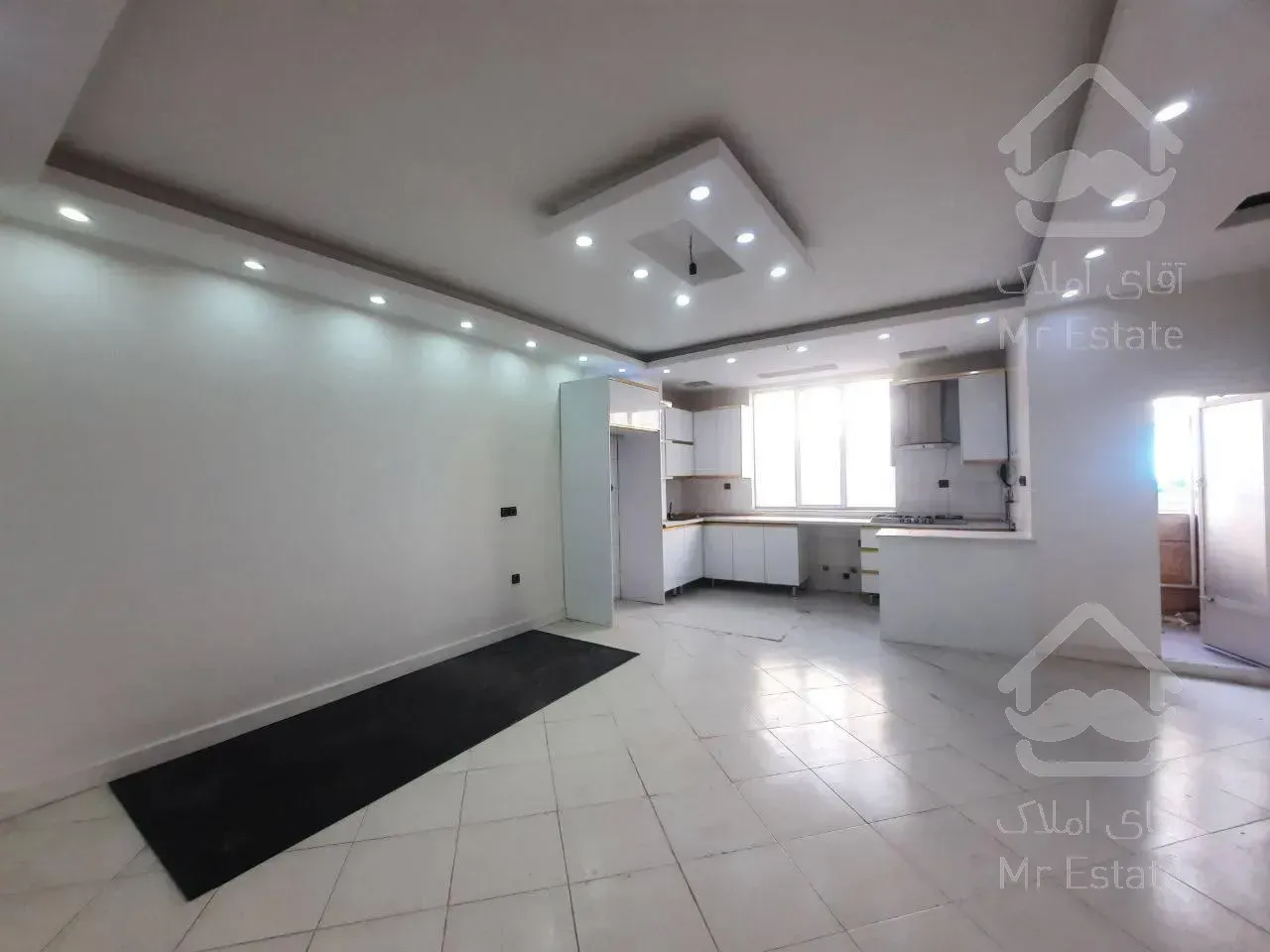 ۷۱متر/پارکینگ سندی/غرق نور/سند تکبرگ