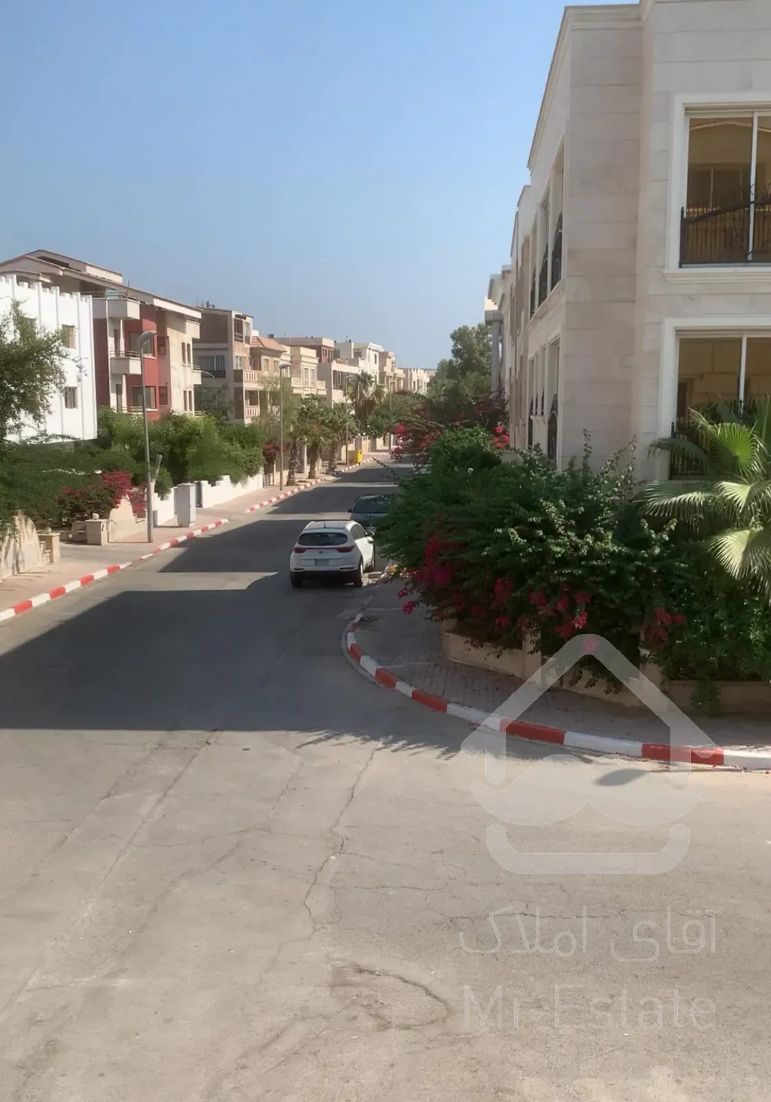 فروش آپارتمان دوخواب فول بازسازی شده فاز۴صدف