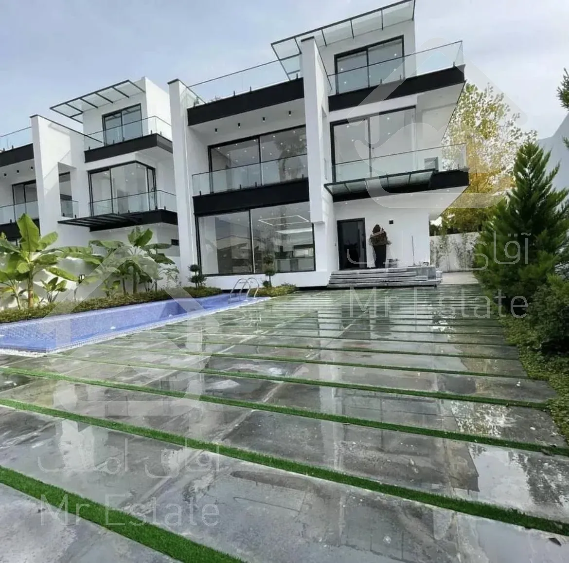 ویلا باغ ۱۳۰۰متر /تریبلکس/ نور