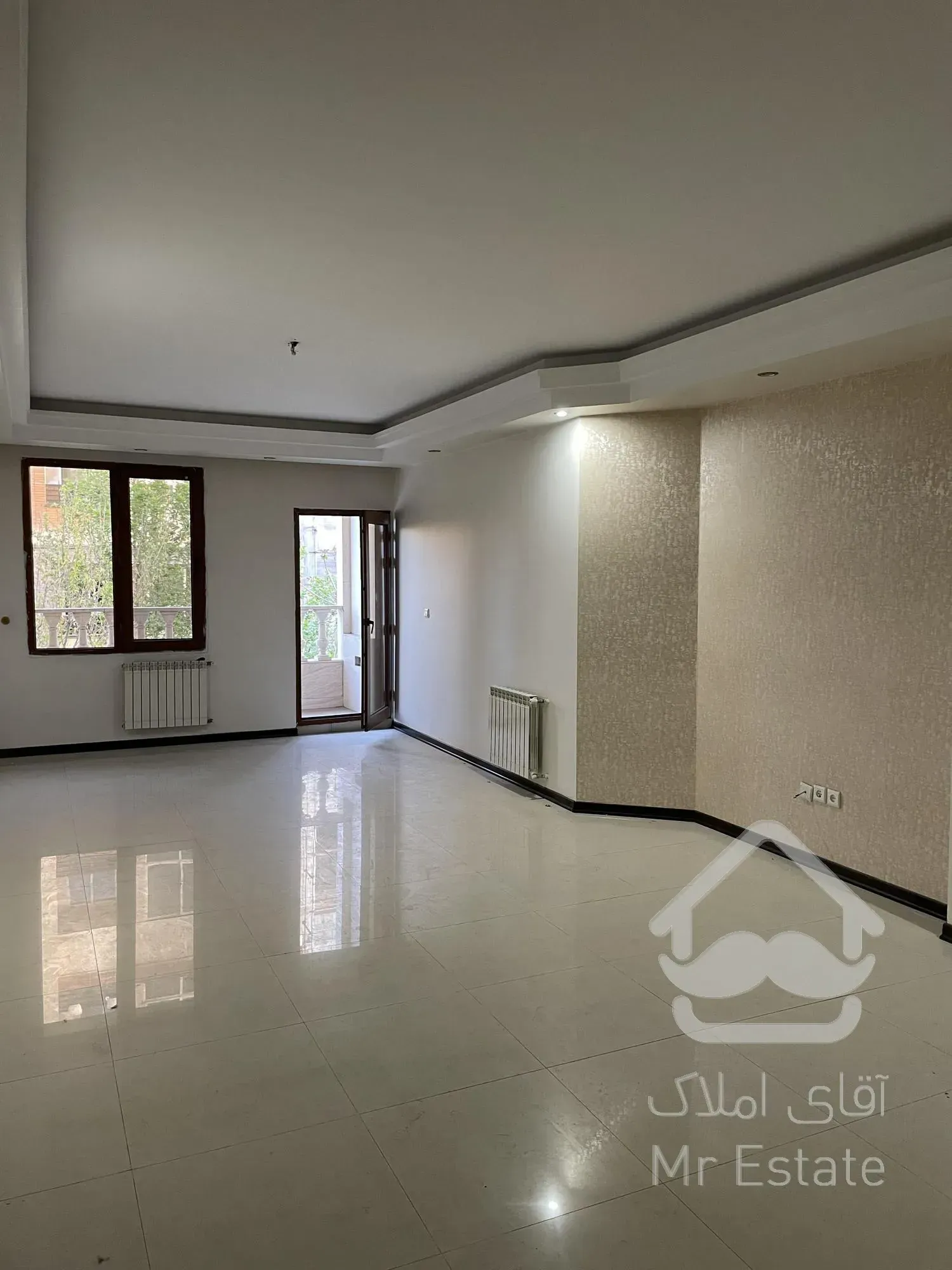 ۱۰۲ متر ۲ خواب با امکانات در فرعی مشجر ظفر