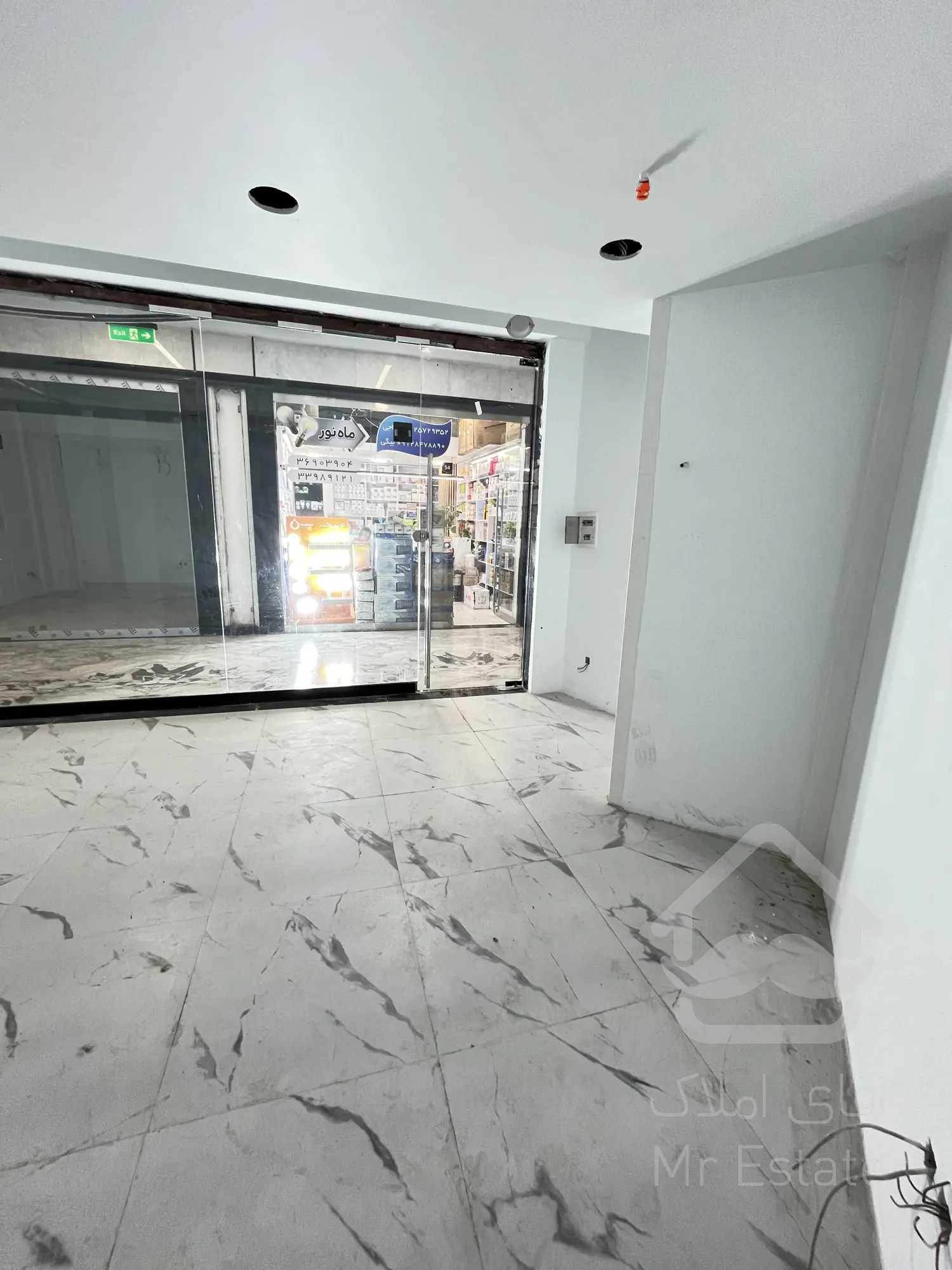 فروش ۲۸ متر مغازه پاساژ فراز لاله زار