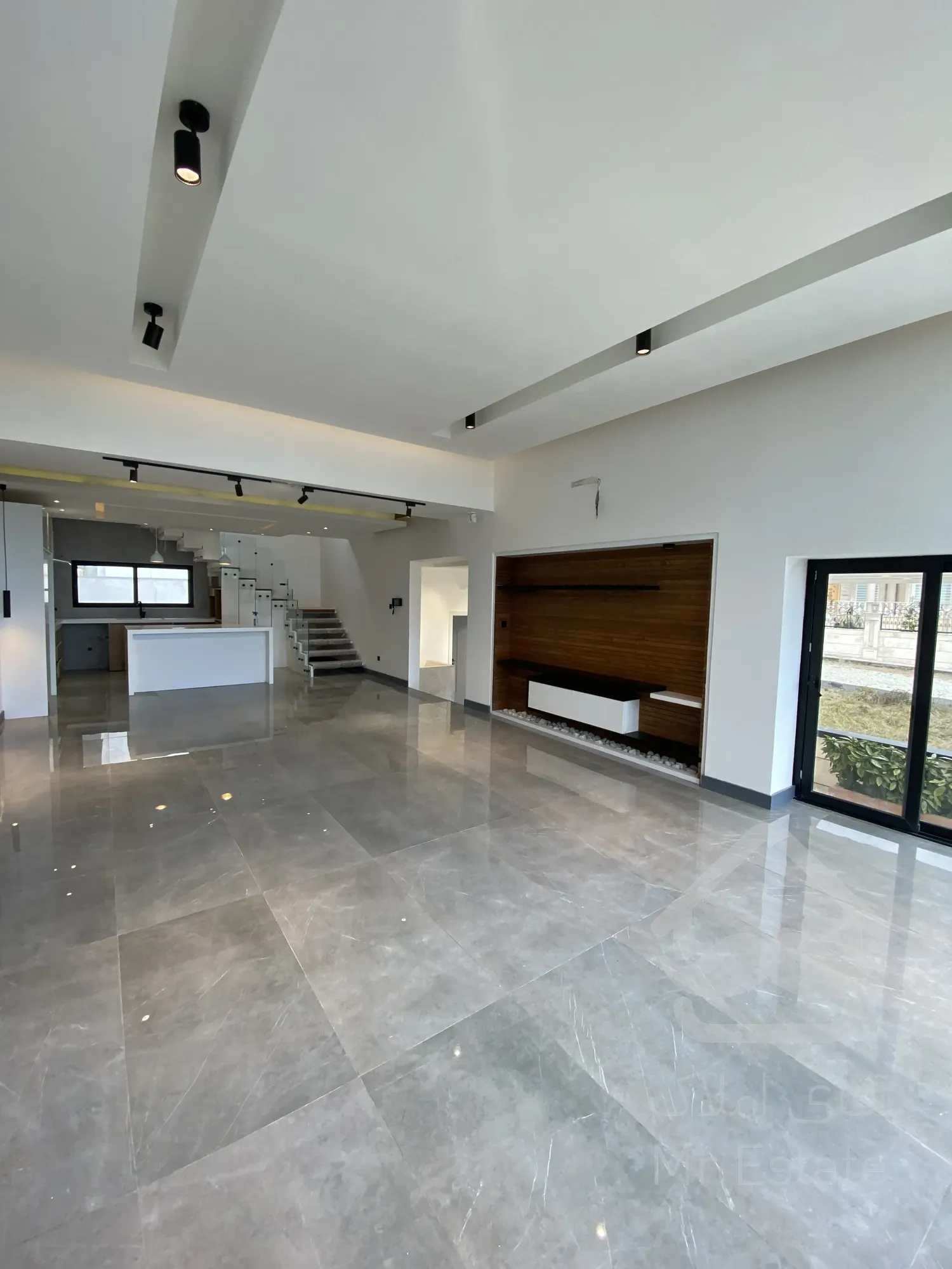 فروش ویلا مدرن شهرکی / متل قو