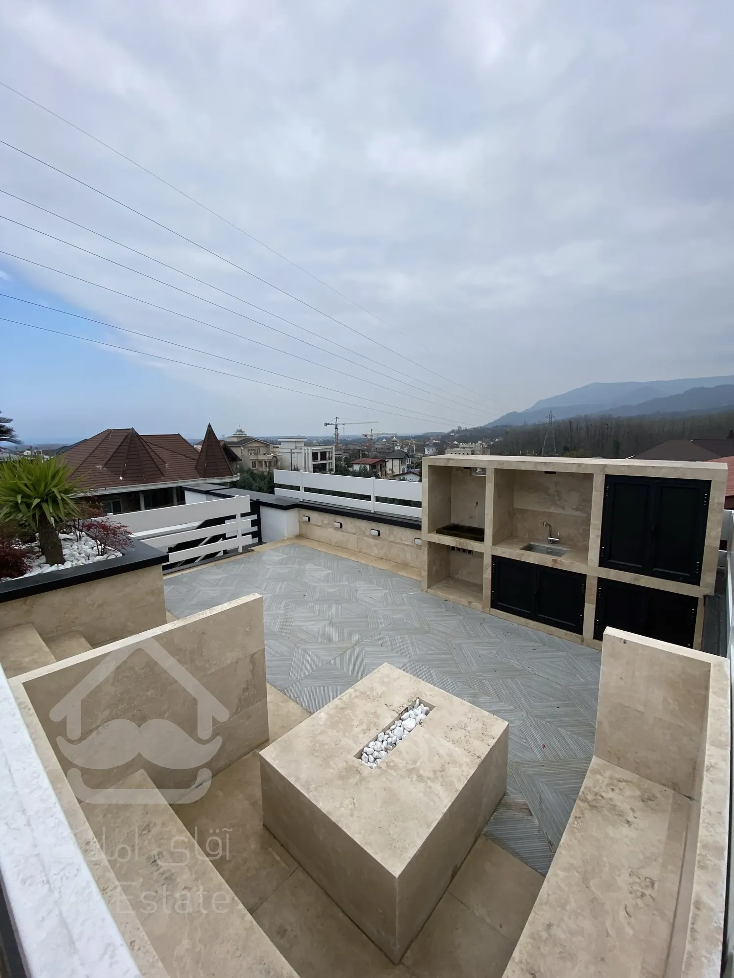 فروش ویلا مدرن شهرکی / متل قو