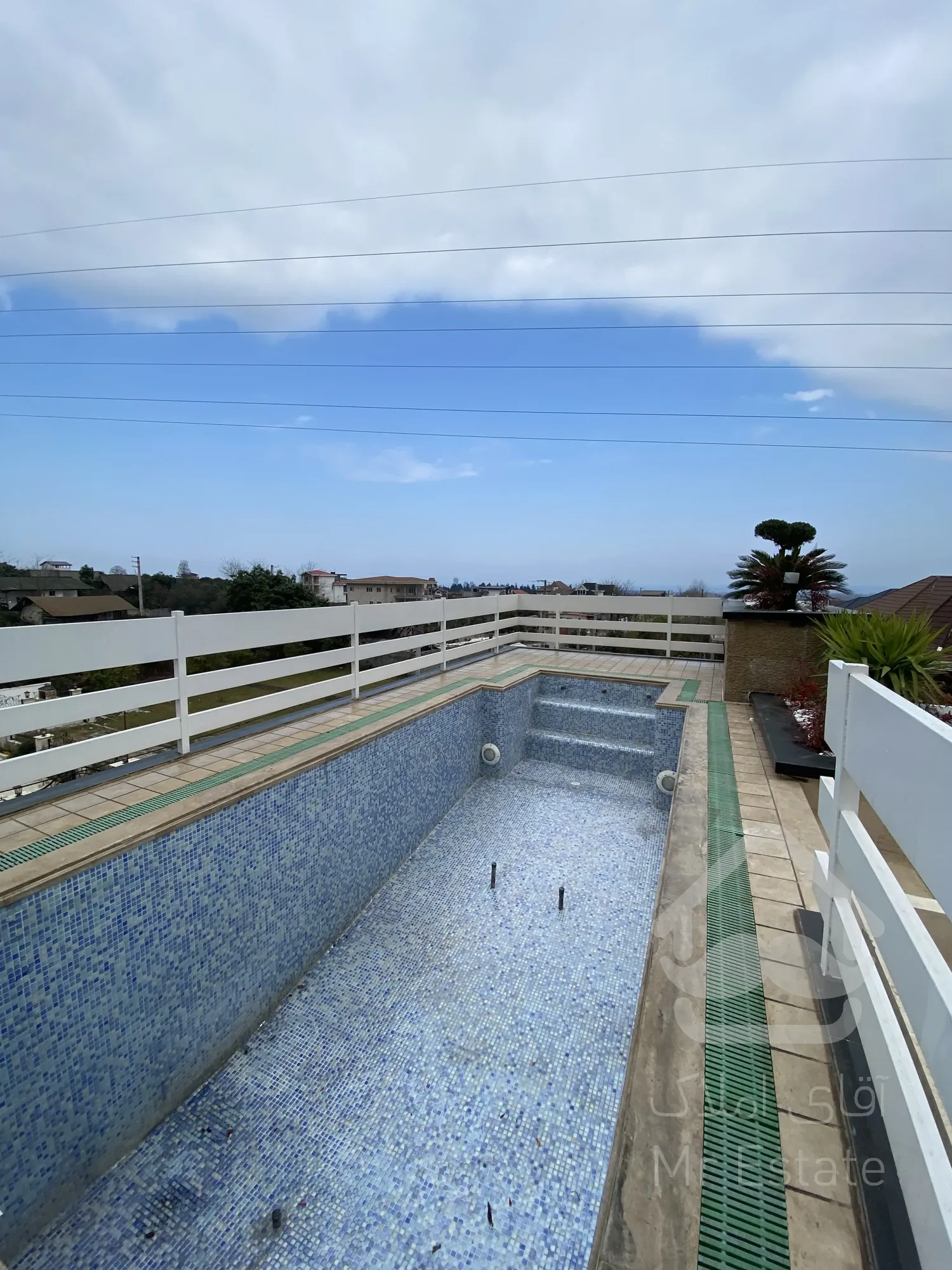 فروش ویلا مدرن شهرکی / متل قو