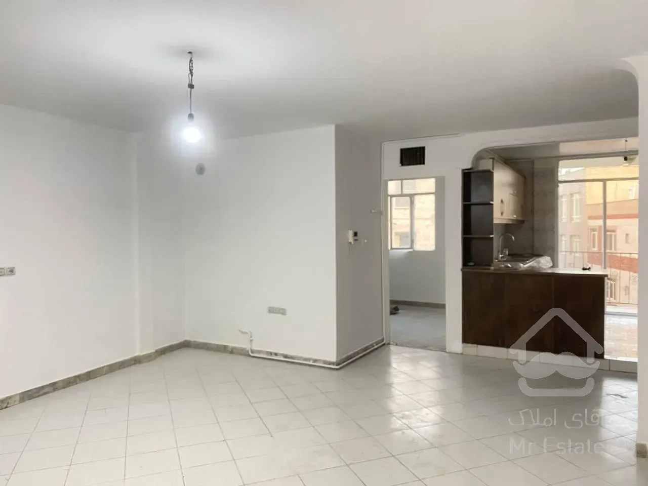 69 متر یک خوابه با پارکینگ و انباری