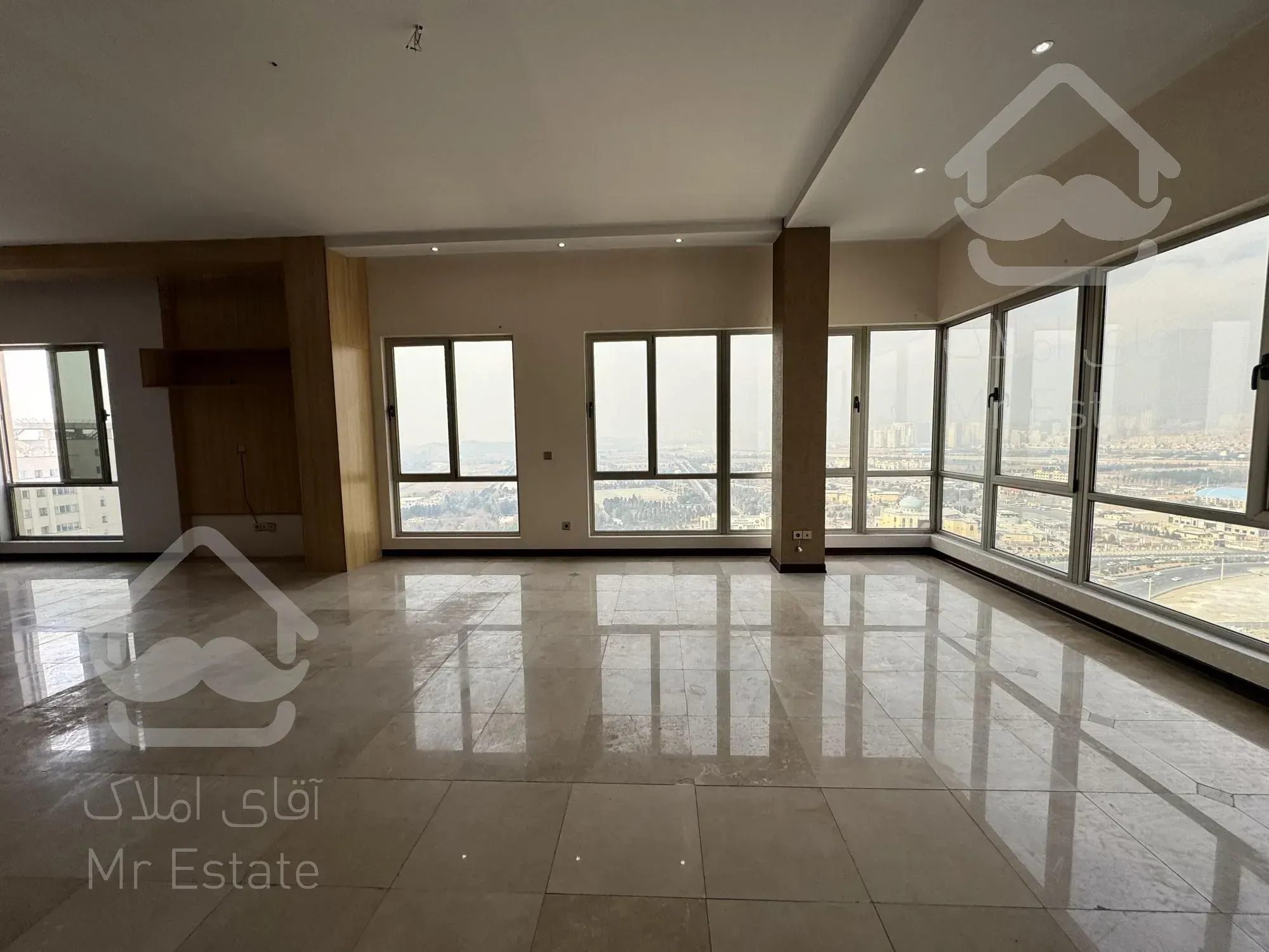 ۲۲۰ متر ۳ خواب ویو دریاچه ابدی