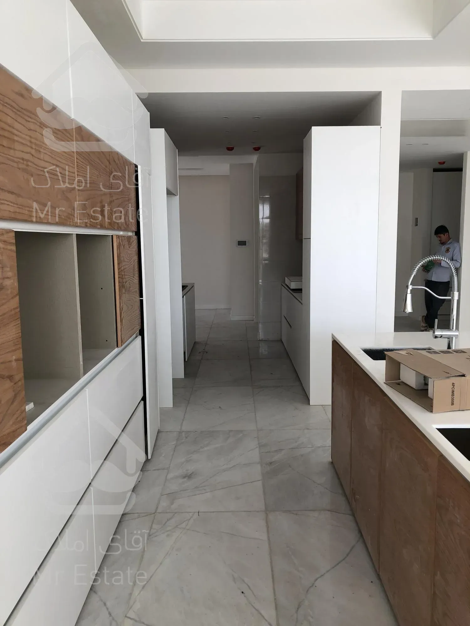 شمال جردن«۲۵۰ متر،۳خواب مستر»۳پارکینگ سندی