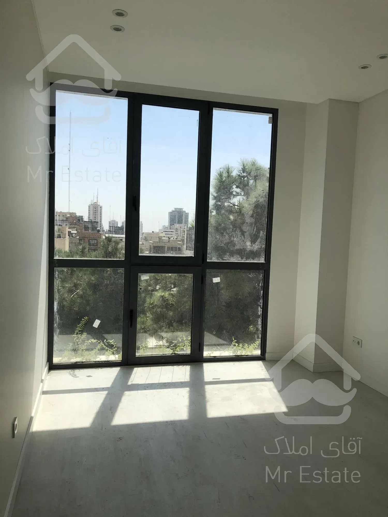 شمال جردن«۲۵۰ متر،۳خواب مستر»۳پارکینگ سندی