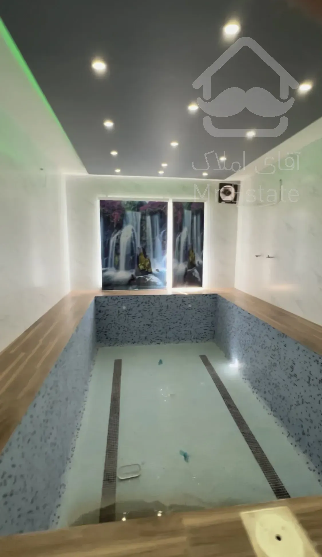 ویلا مدرن ۵۰۰ متری آبسرد