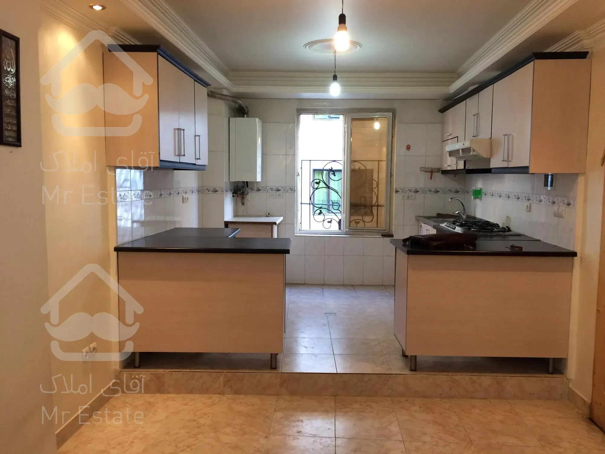 هاشمی ۶۲ متری ۲ خواب پارکینگ غیر مزاحم.