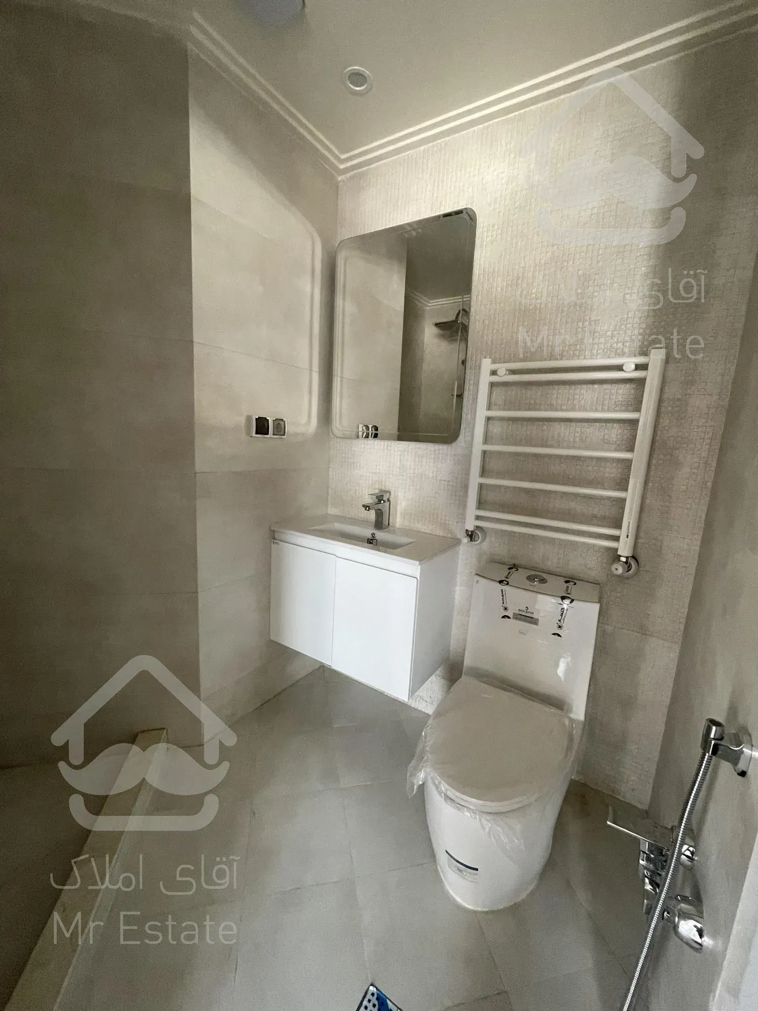 ۱۲۰ متر ۳ خواب کلید نخورده در میرداماد