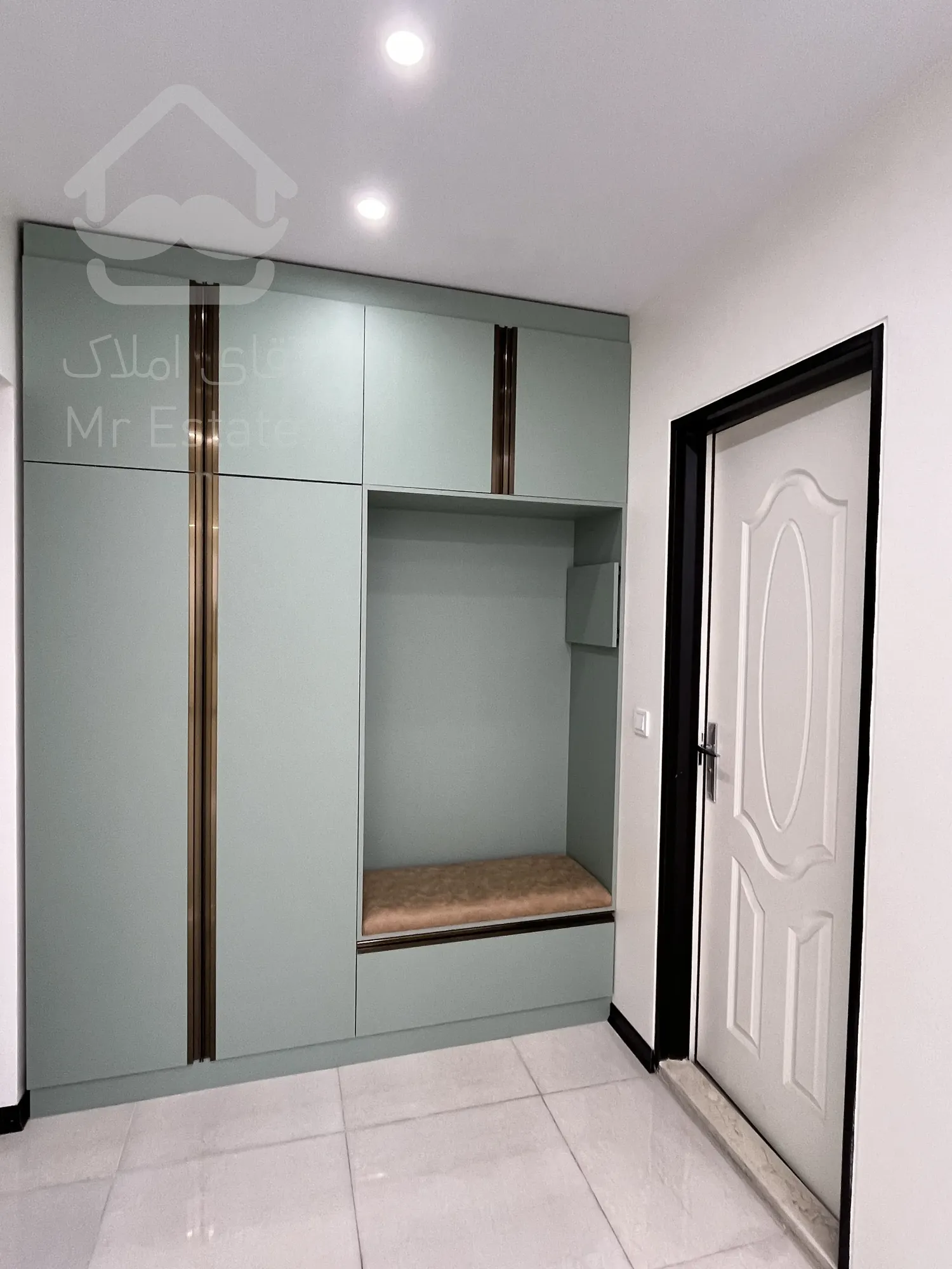 ۹۰متر آپارتمان نوساز در اندیشه فاز۳