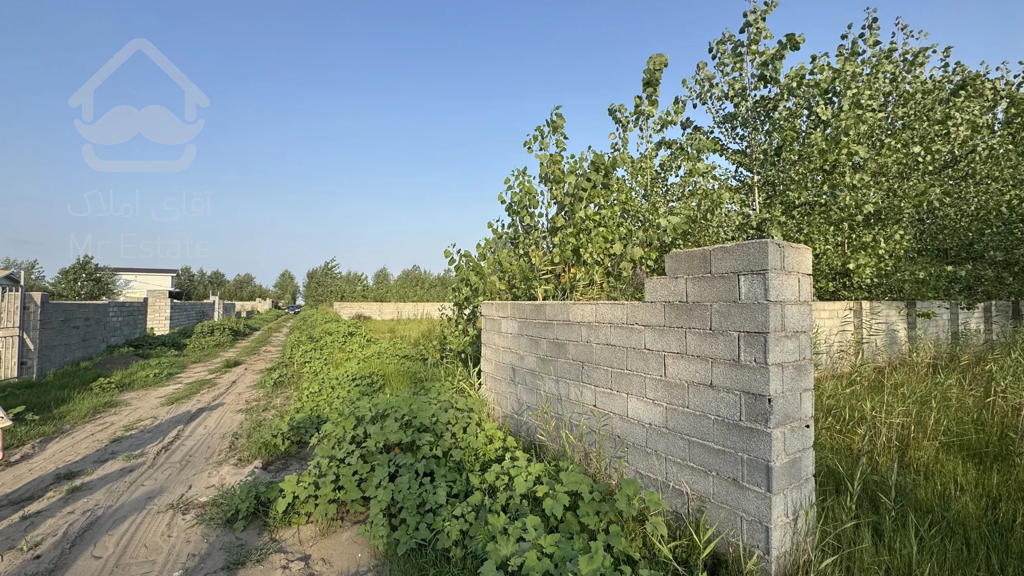 زمین ساحلی خوش قواره،بندر چمخاله