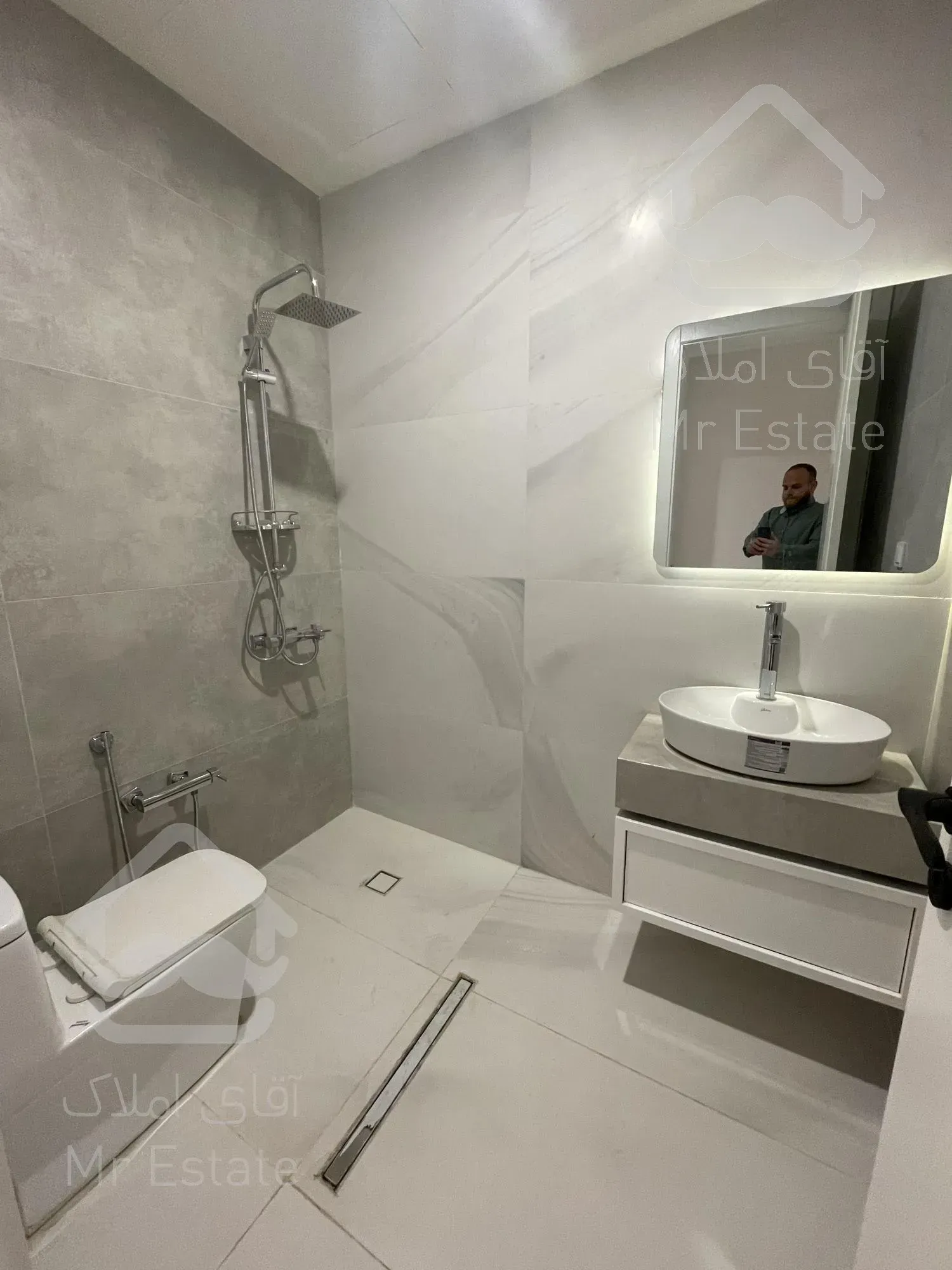 ۶۲ متر ۱ خواب کلید نخورده در ظفر