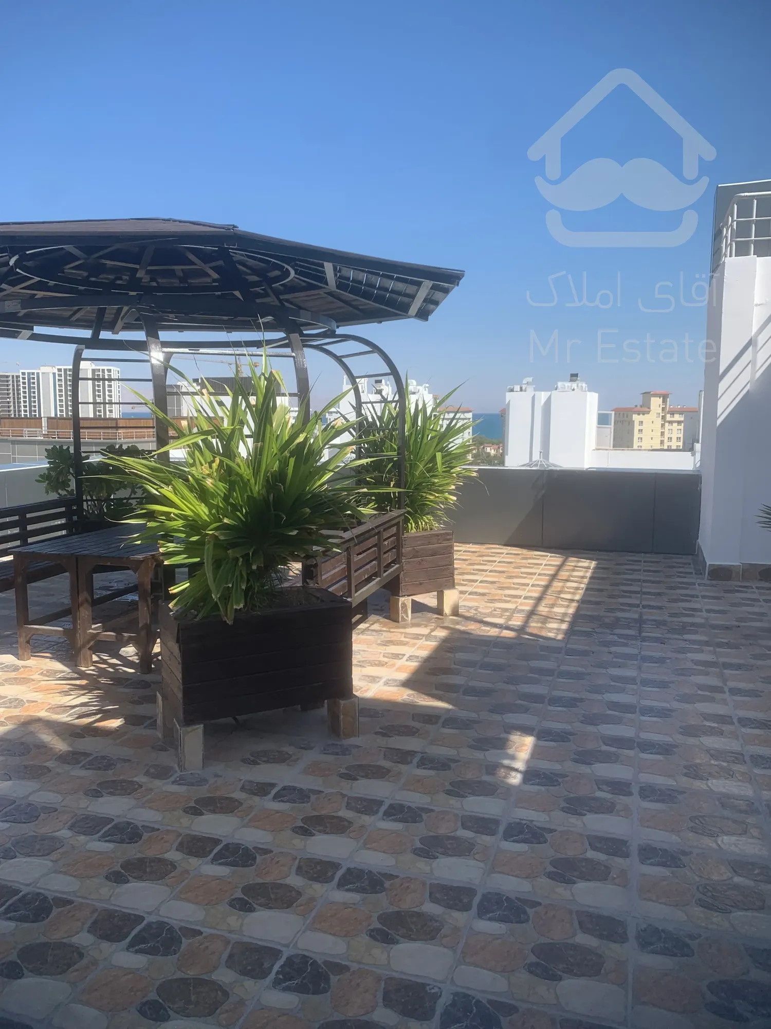 رهن کامل واحدی استثنایی – ۱۴۰ متر، ۳ خوابه با امکانات VIP. در کیش