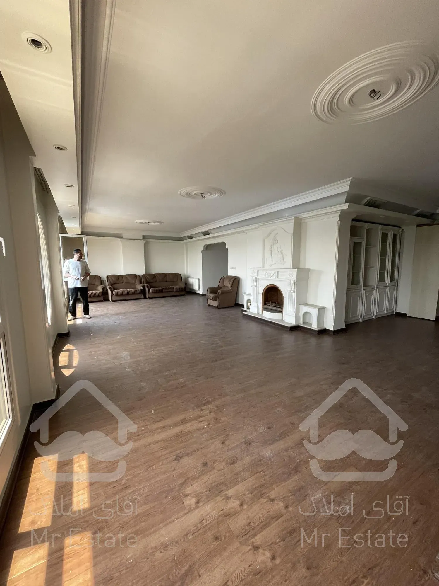 ۲۳۰ متر ۳ خواب تکواحدی ویو ابدی