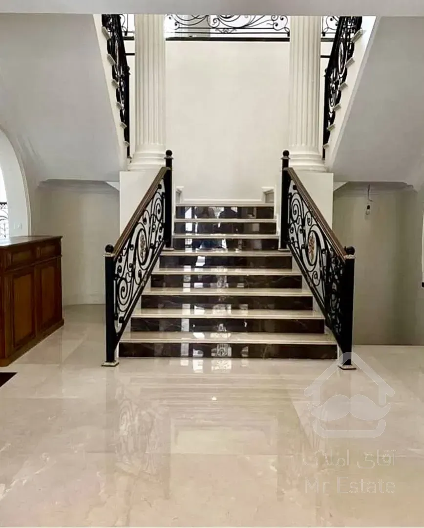 ۸۰۰ متر/ویلایی/مناسب مشاغل/نیاوران