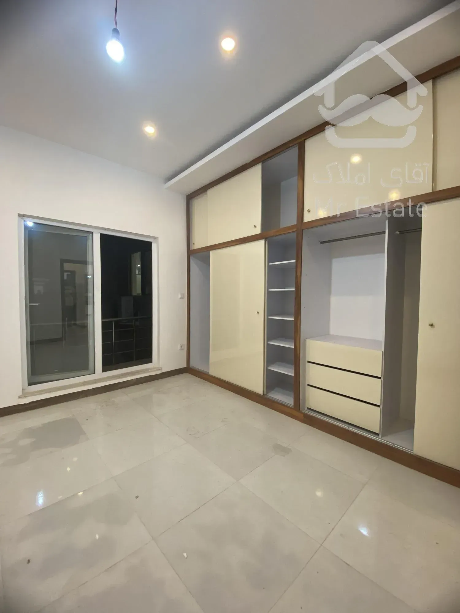 فروش آپارتمان نوساز در خیابان منظریه