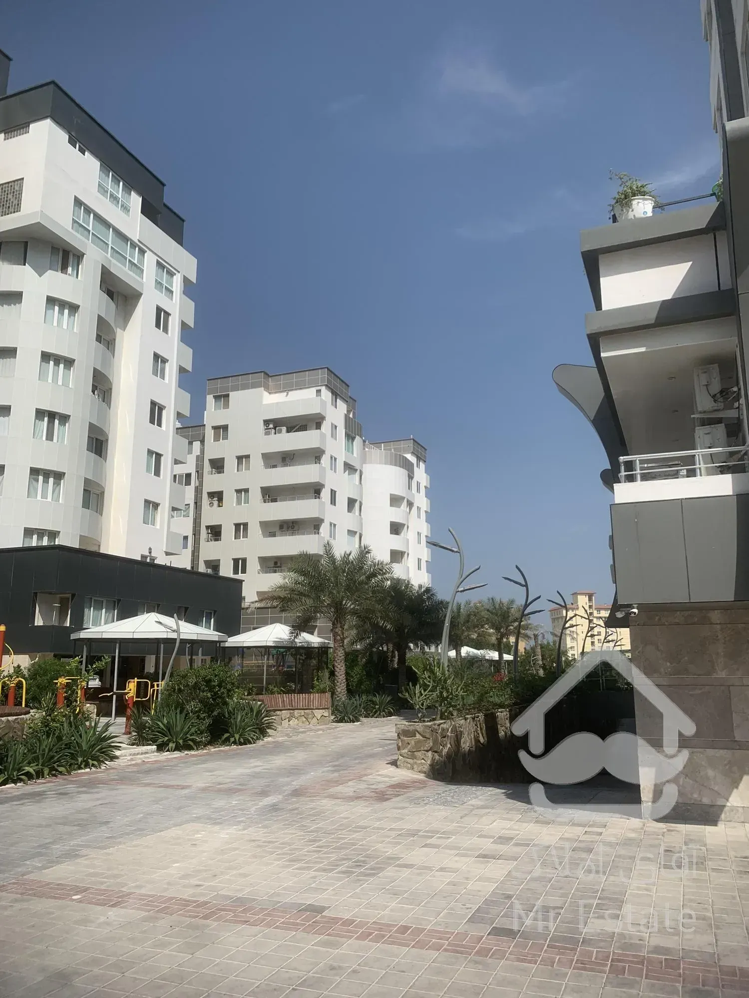 فروش دوخواب ۹۳ متری مجتمع یاسین