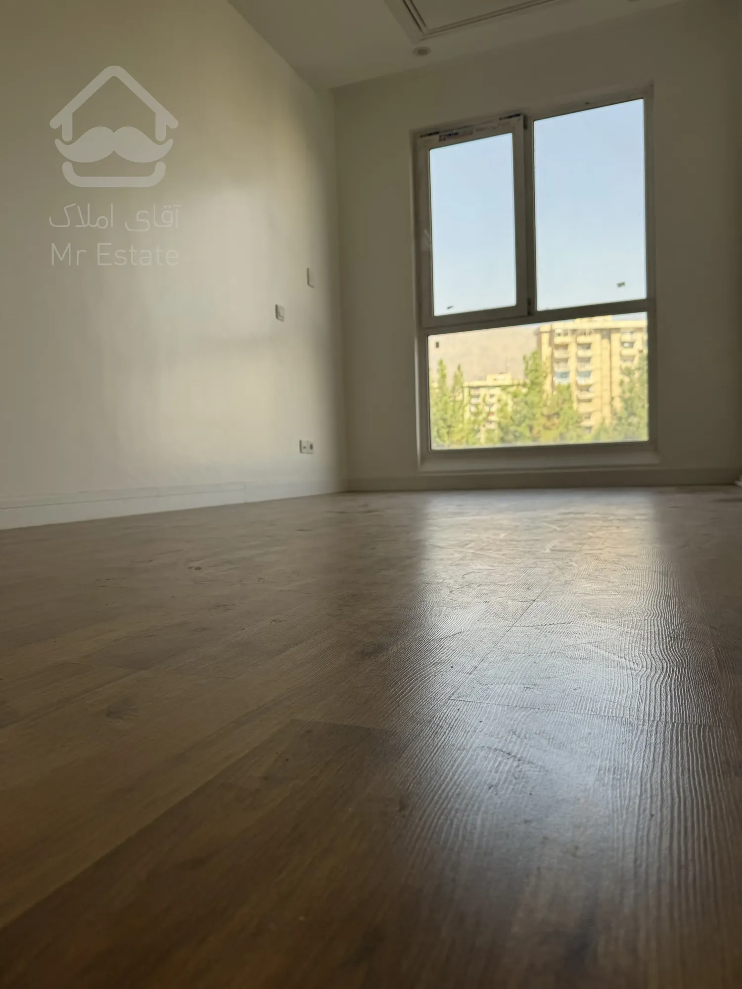 فروش اپارتمان ۱۱۰ متری دو خواب فول مشاعات رونیکا پالاس پاسداران