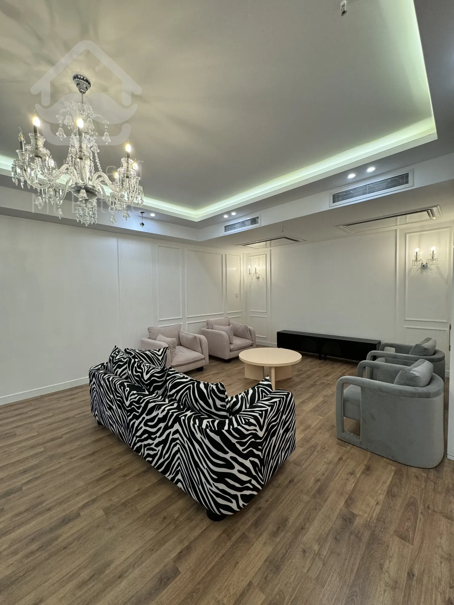 فروش اپارتمان ۱۱۰ متری دو خواب فول مشاعات رونیکا پالاس پاسداران