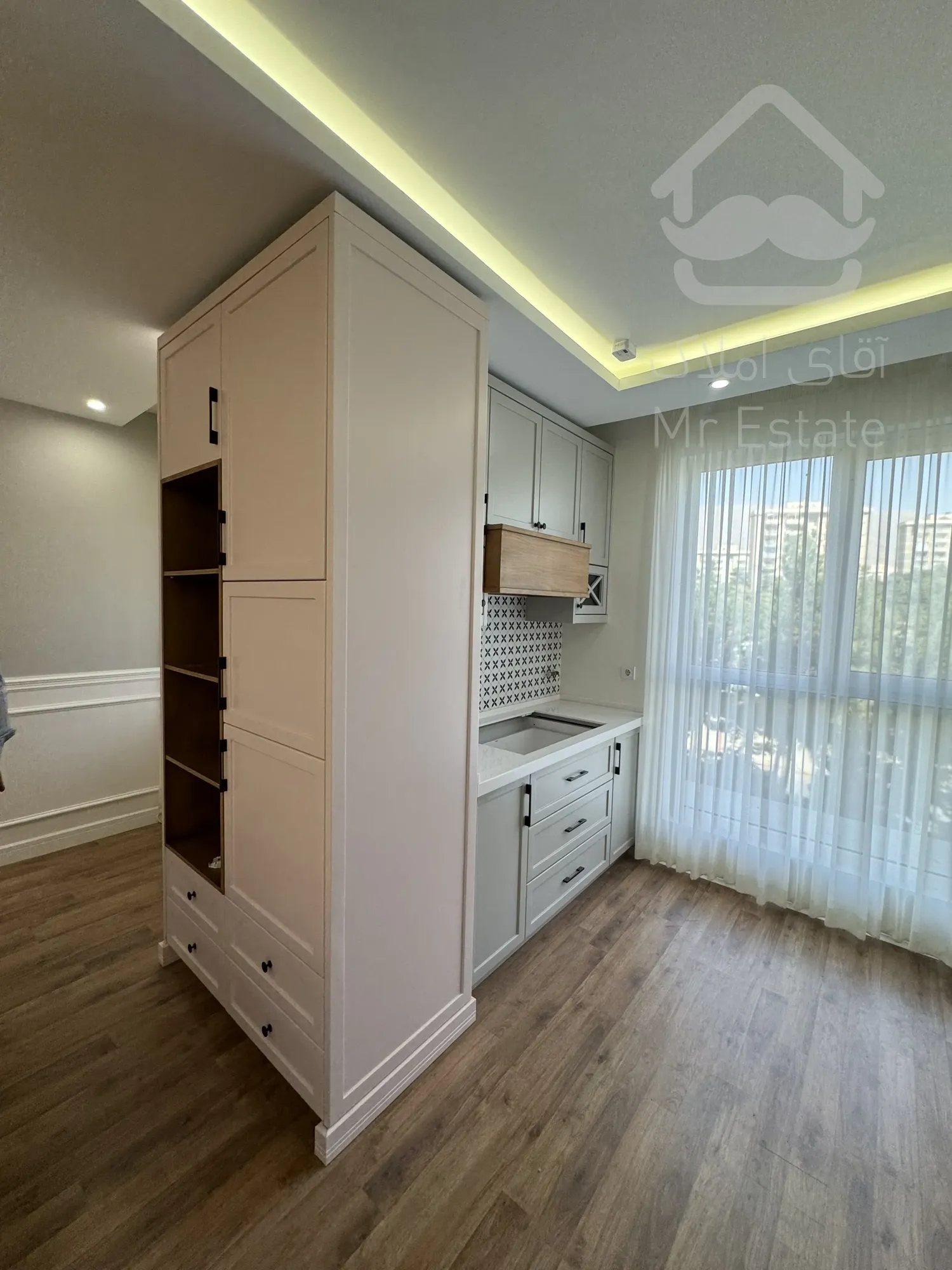 فروش اپارتمان ۱۱۰ متری دو خواب فول مشاعات رونیکا پالاس پاسداران