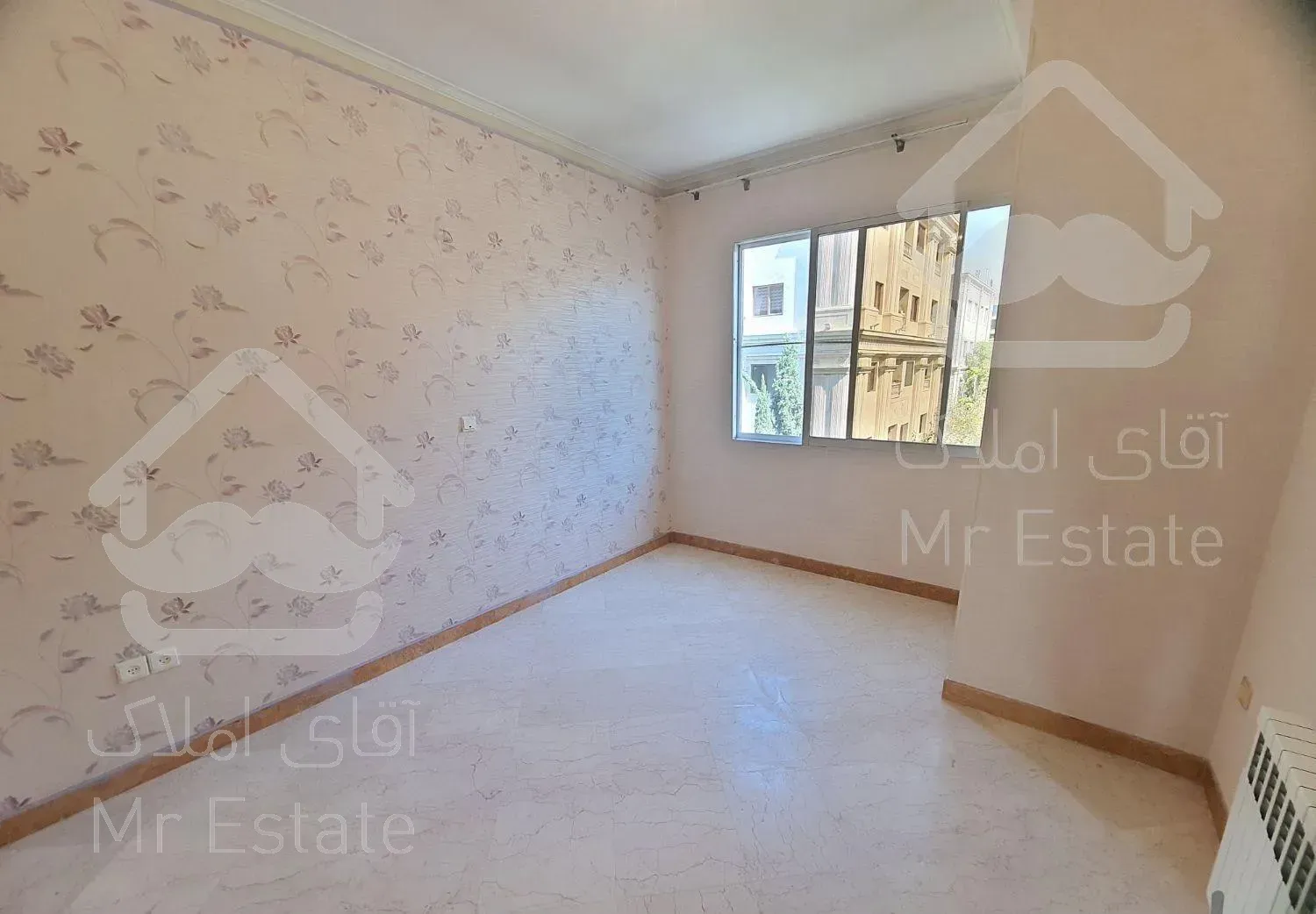 100 متر دیباجی جنوبی / تــــــک واحدی