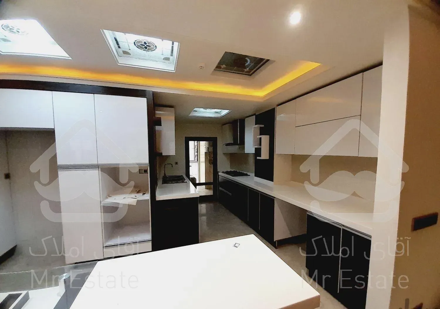 رهن و اجاره 100 متری دیباجی